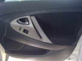 2011 TOYOTA CAMRY, WHITE, SE MODEL, 2.5L, AT,  Z26403
